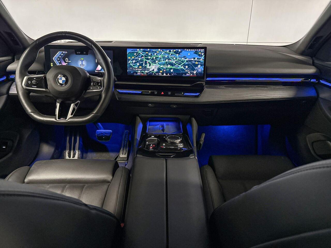 BMW 5-SERIE Sedan 520i High Executive M-Sport Pro