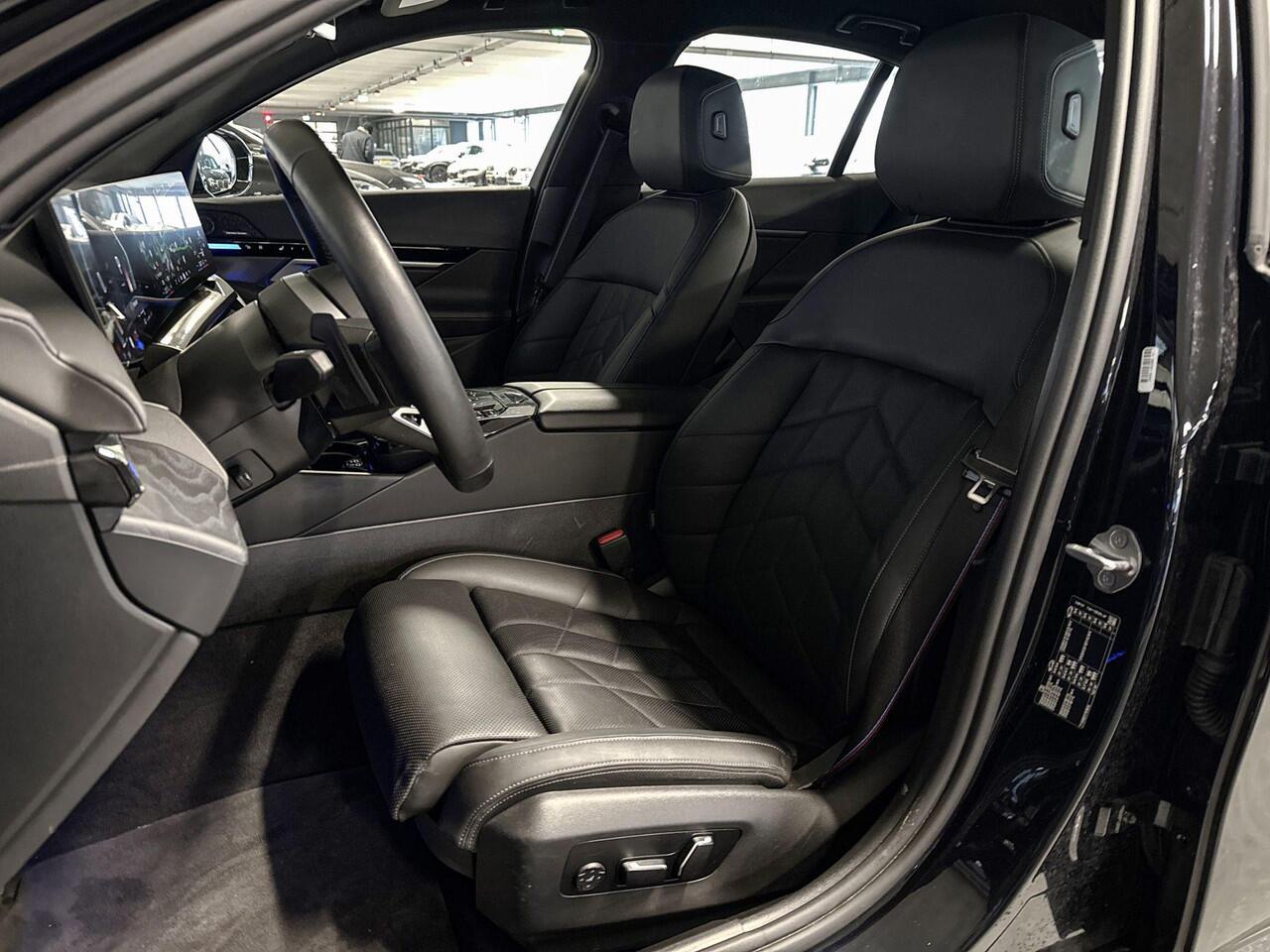 BMW 5-SERIE Sedan 520i High Executive M-Sport Pro