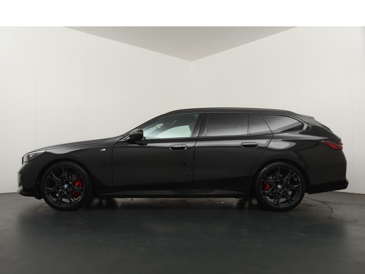 BMW 5-SERIE Touring 540d xDrive | M Sport Pro | Standkachel | Driving Assitant Professional | Trekhaak |