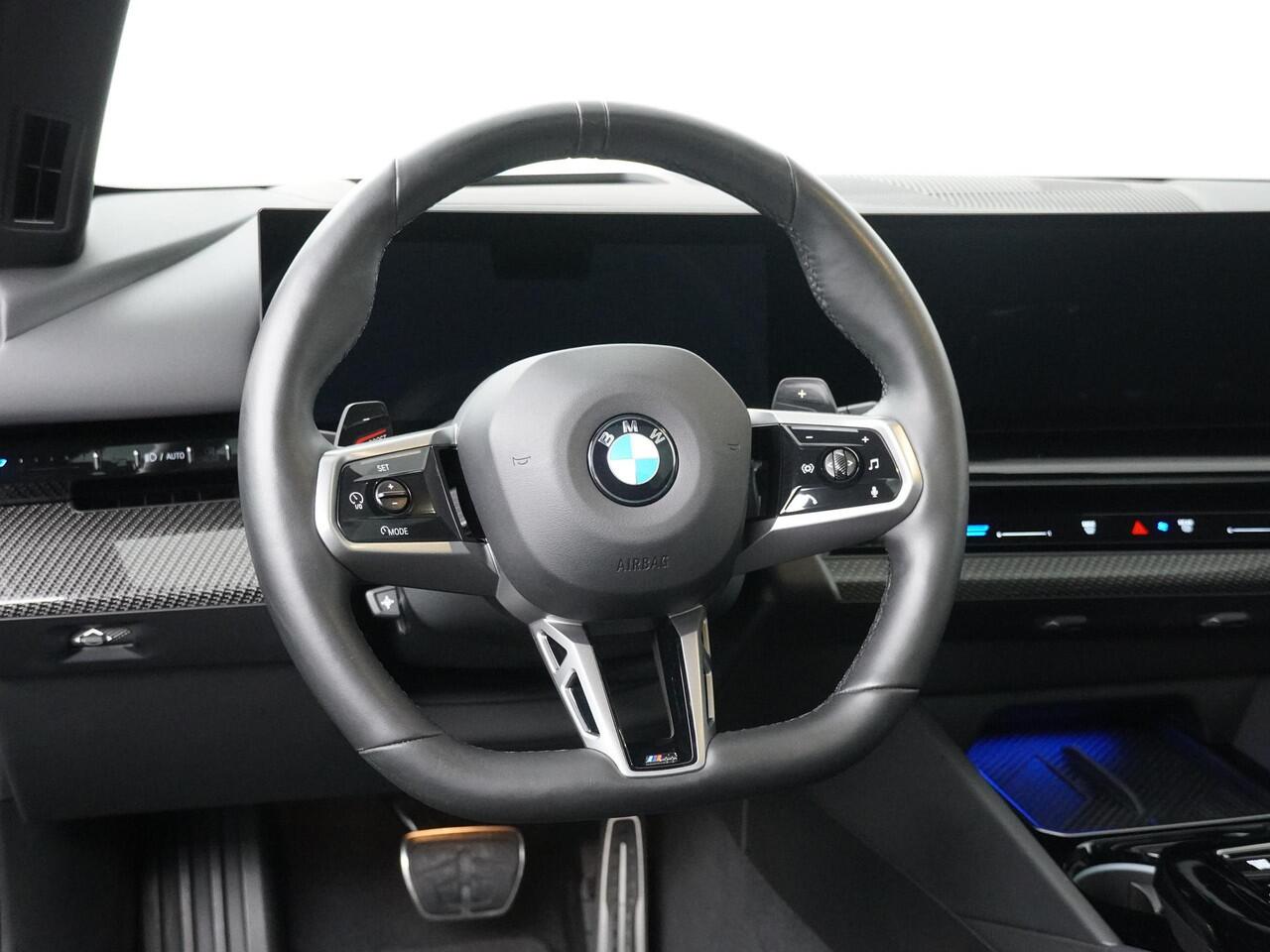 BMW 5-SERIE Touring 540d xDrive | M Sport Pro | Standkachel | Driving Assitant Professional | Trekhaak |