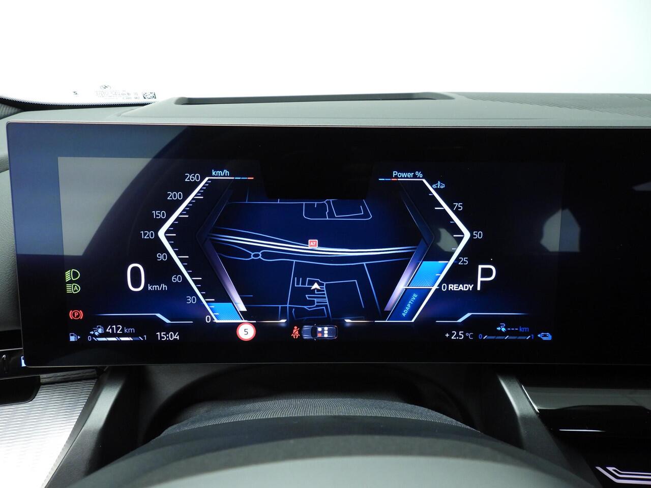 BMW 5-SERIE Touring 530e | M-Sportpakket | LED | HUD | Sportstoelen | Stoelverwarming | Surround view | DAB | Alu 19 inch