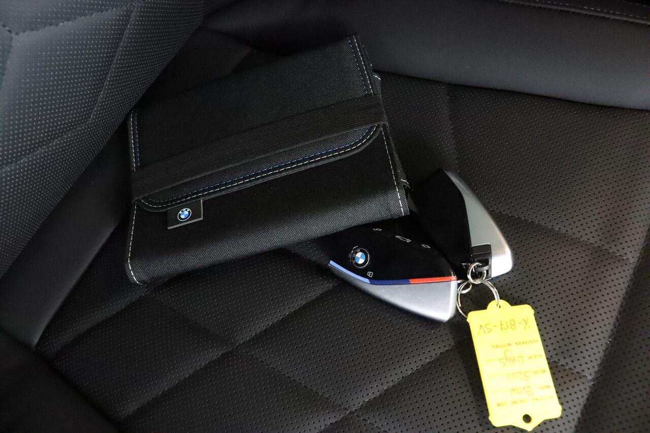 BMW 5-SERIE 520i | M Sportpakket Pro | Innovation Pack | Driving Assistant Prof. | Trekhaak | Panoramadak | Harman-Kardon | Stoelventilatie | Comfortstoelen |