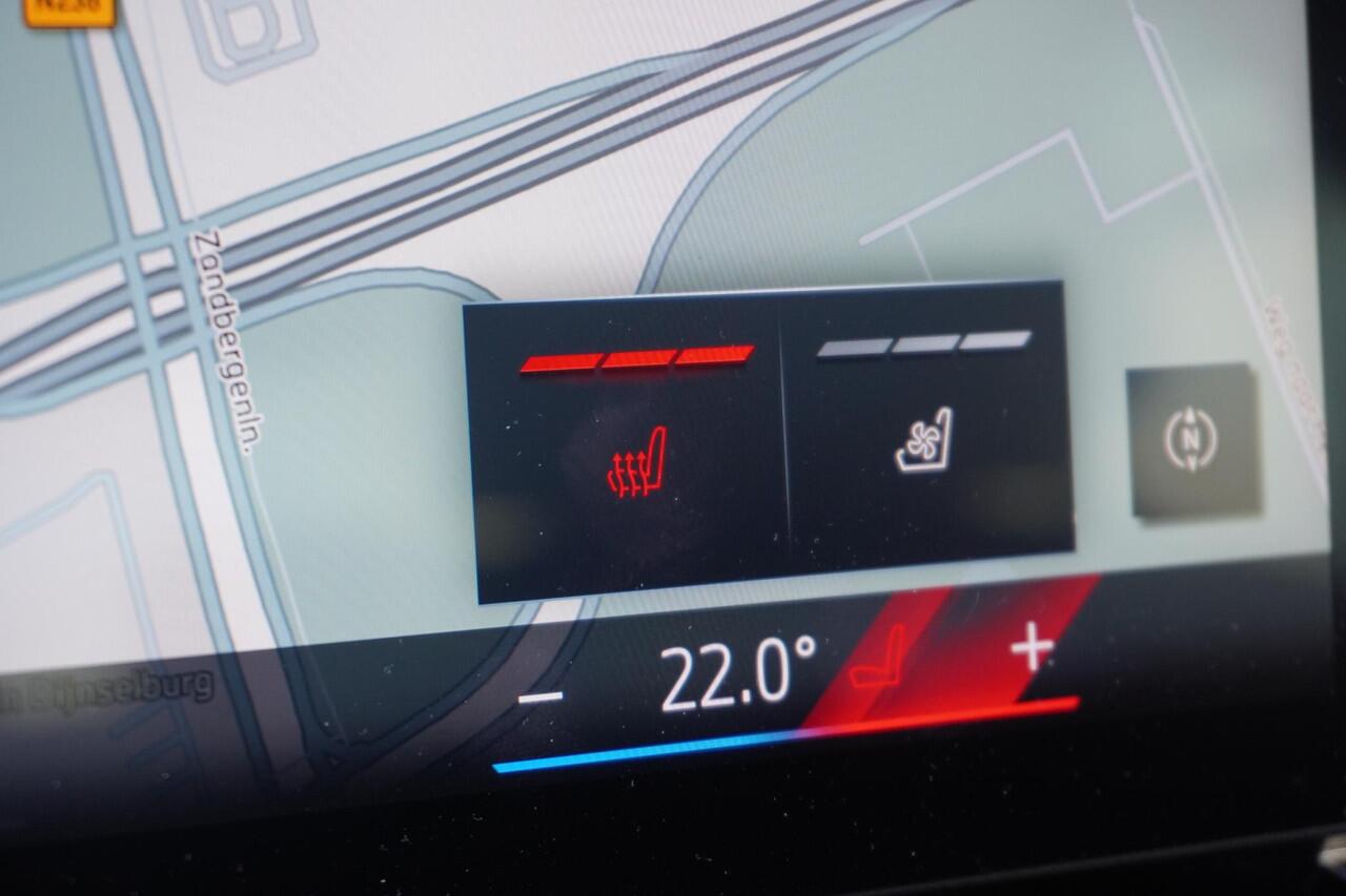 BMW 5-SERIE Sedan 530e M Sportpakket | Comfort Pack | Driving Assistant Professional | Harman-Kardon sound system | Trekhaak met elektrisch wegklapbare kogel