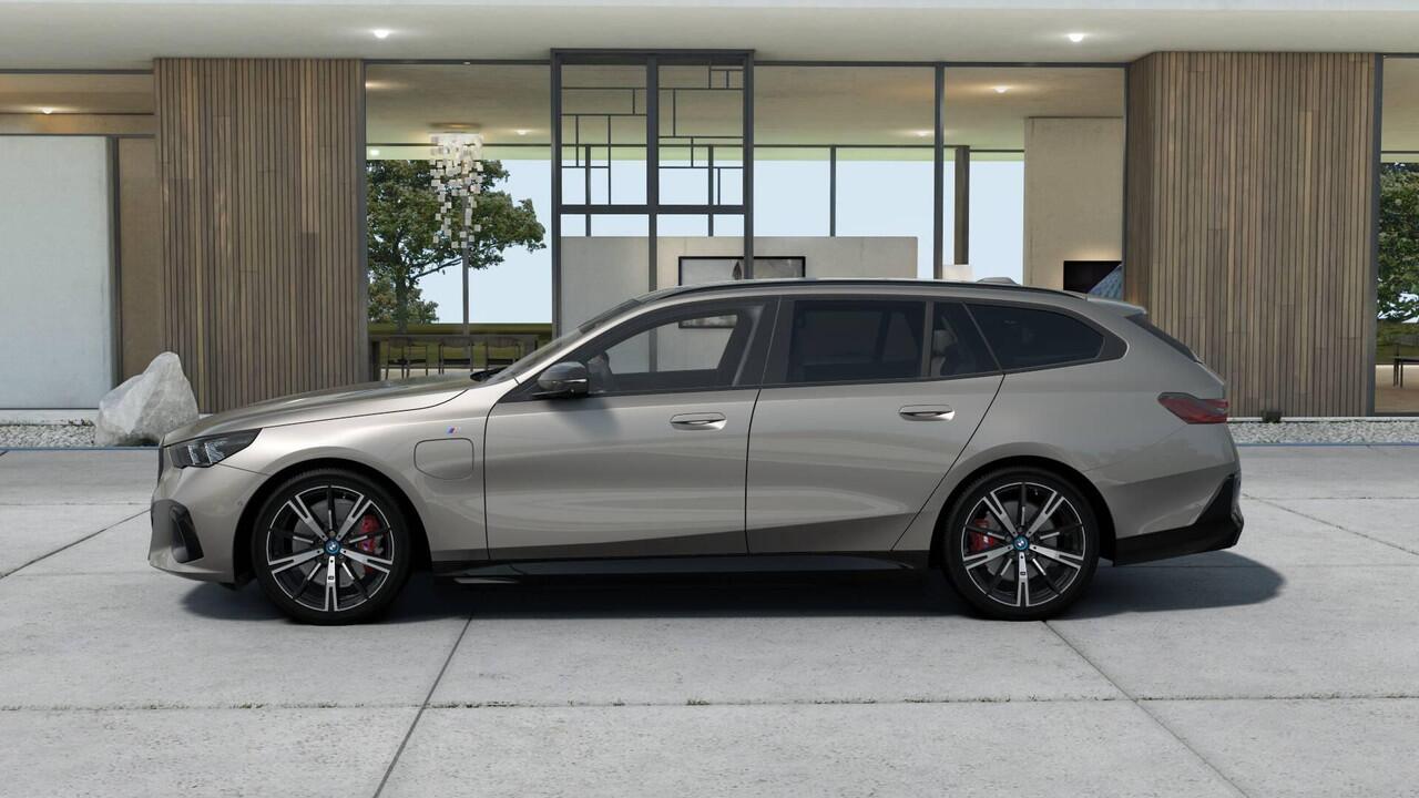 BMW 5-SERIE Touring 530e | M Sport Pro | Innovation Pack | Travel Pack | Comfort Pack
