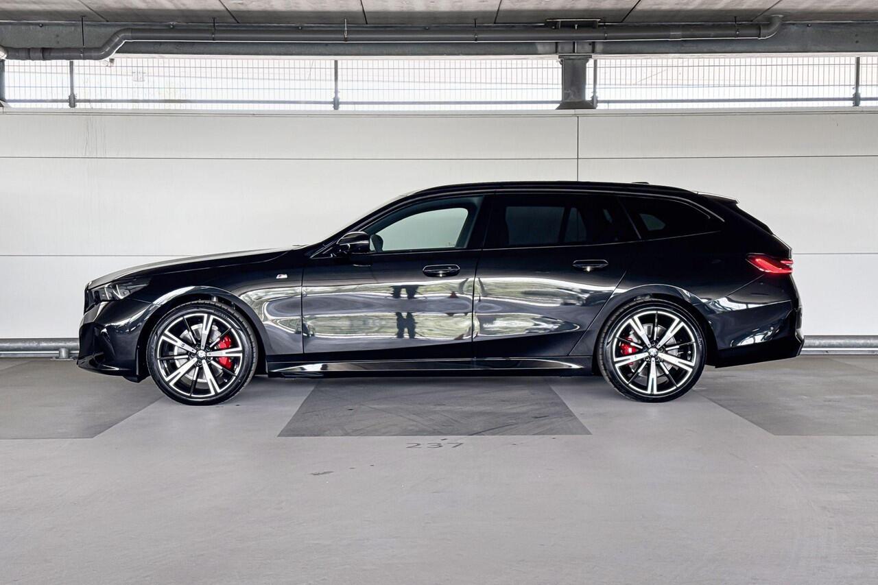 BMW 5-SERIE Touring 520i | M Sport Pro | Travel Pack | Comfort Pack