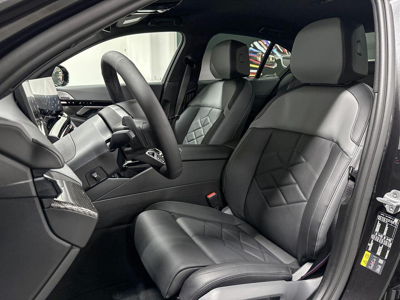 BMW 5-SERIE Sedan 530e | M-Sport Pro | Travel Pack | Innovation Pack | Comfort Pack | Driving Assistant Professional | Bowers&Wilkins | Comfort Access | Selections