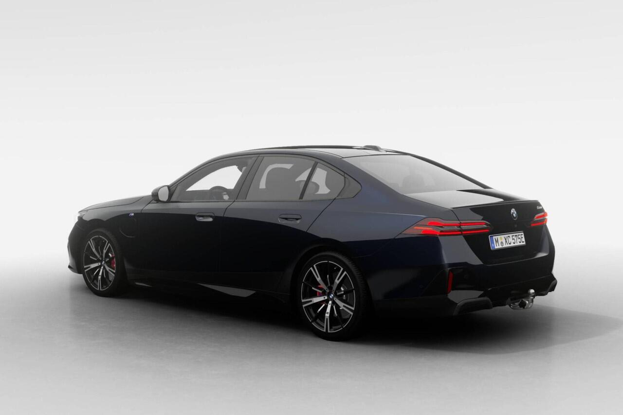 BMW 5-SERIE Sedan 530e M Sport Edition | M Sport Pro | Innovation Pack | Travel Pack | Comfort Pack