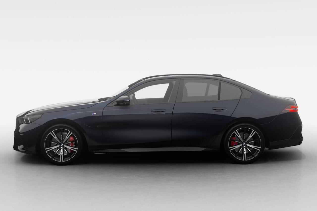 BMW 5-SERIE Sedan 530e M Sport Edition | M Sport Pro | Innovation Pack | Travel Pack | Comfort Pack