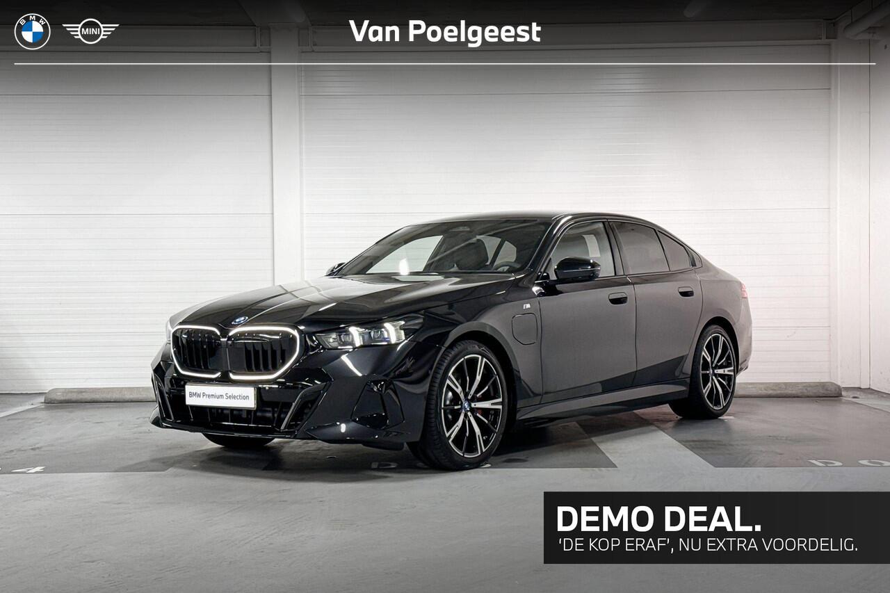 BMW 5-SERIE Sedan 530e | M-Sport Pro | Travel Pack | Innovation pack | Comfort Pack | Driving Assistant Plus | Bowers&Wilkins | Panoramadak | Comfort Access | Trekhaak | Selections