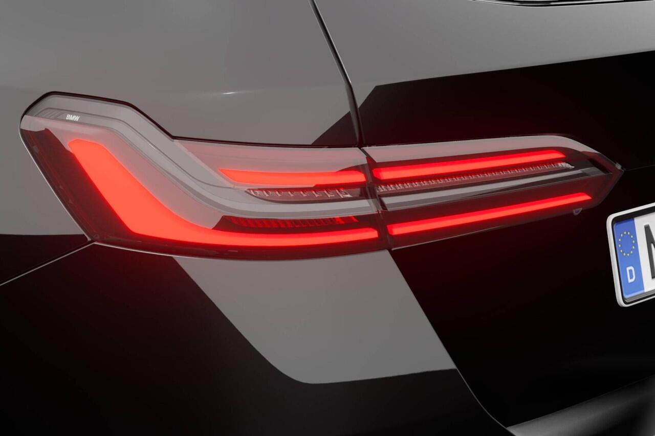 BMW 5-SERIE Touring 520i | M Sport Pro | Innovation Pack | Travel Pack | Comfort Pack | Trekhaak