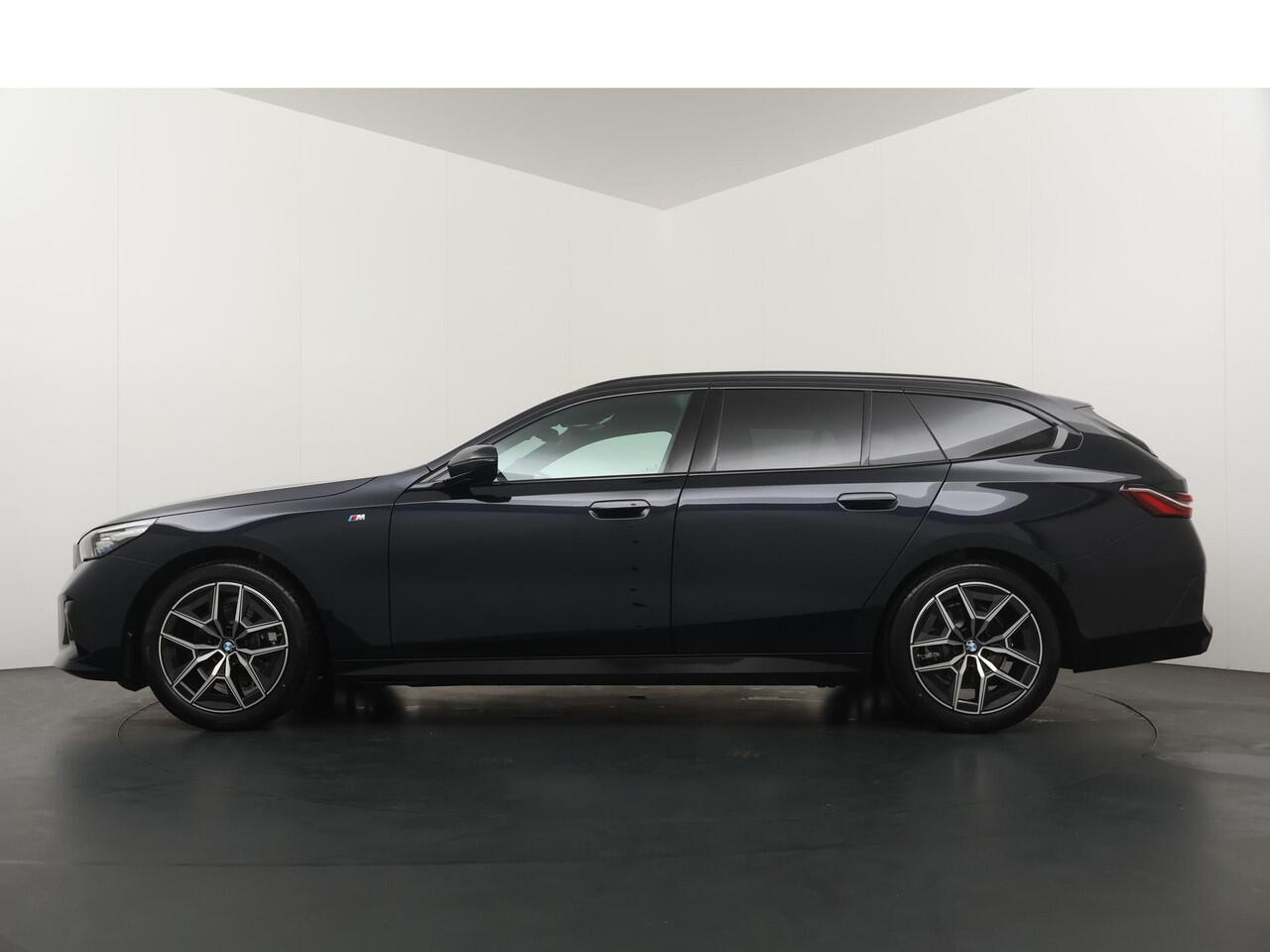 BMW 5-SERIE 520i Touring | M Sportpakket | Travel pack | Comfort Pack