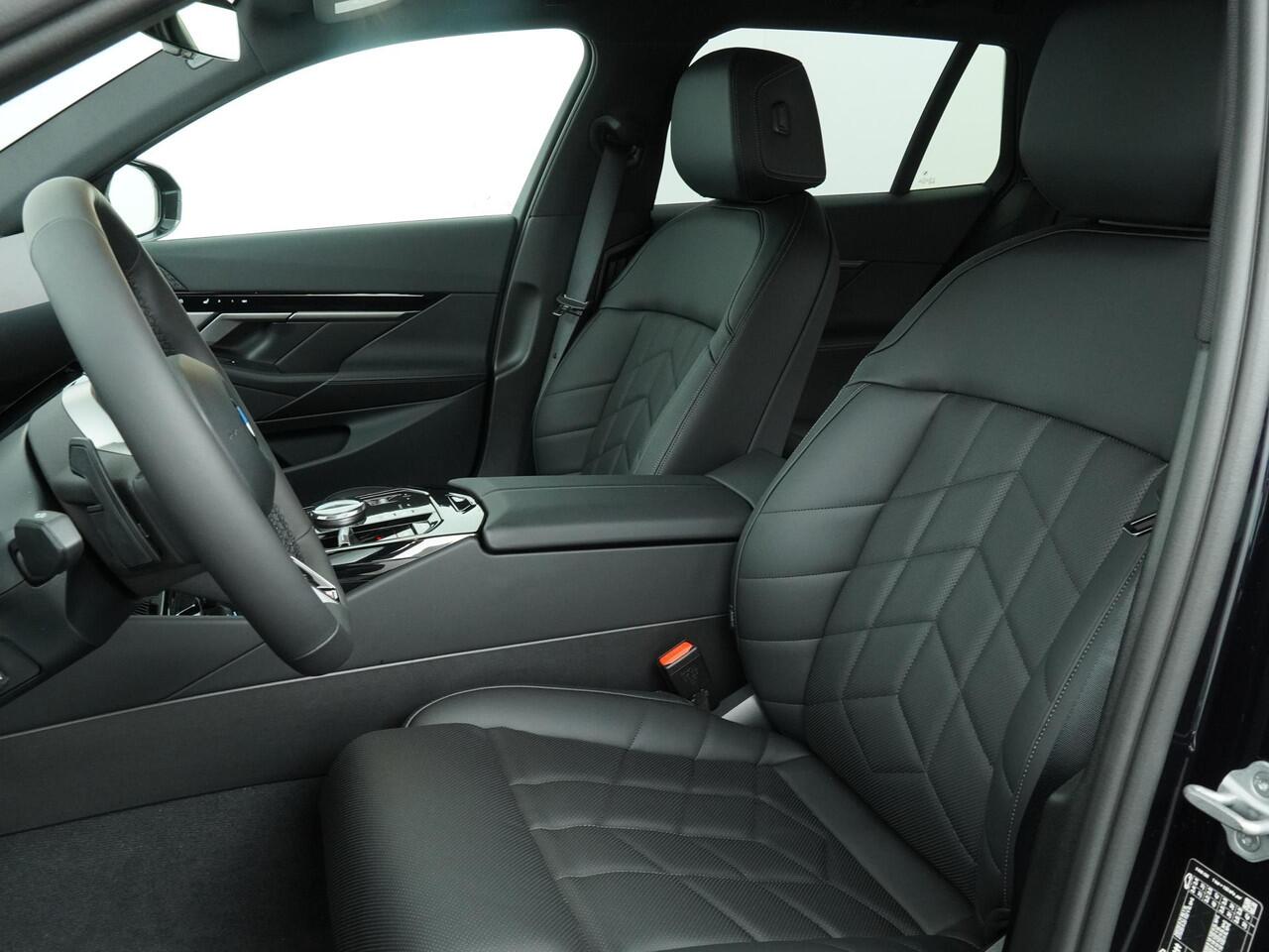 BMW 5-SERIE 520i Touring | M Sportpakket | Travel pack | Comfort Pack