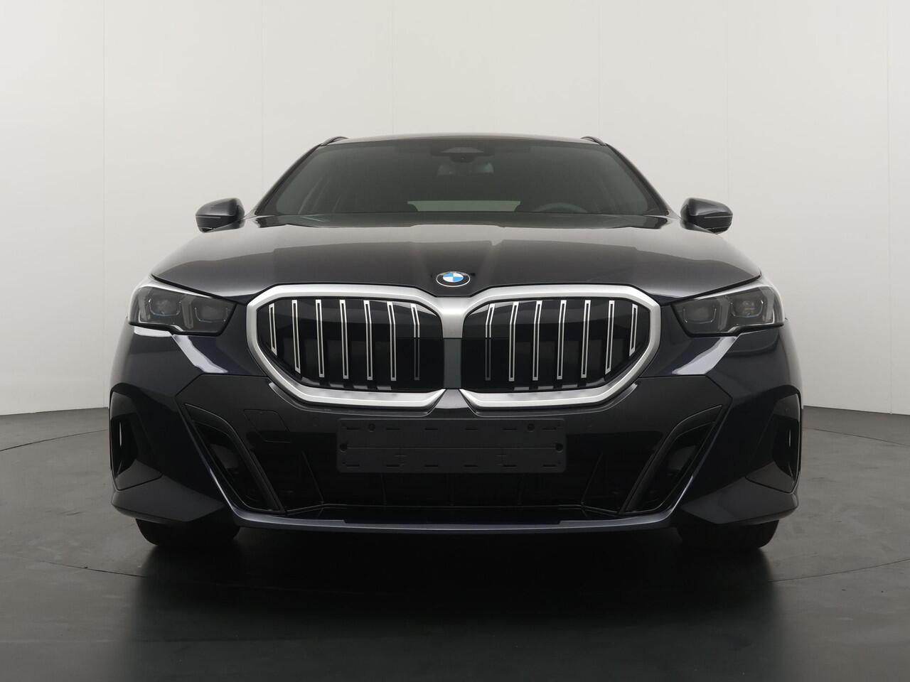 BMW 5-SERIE 520i Touring | M Sportpakket | Travel pack | Comfort Pack