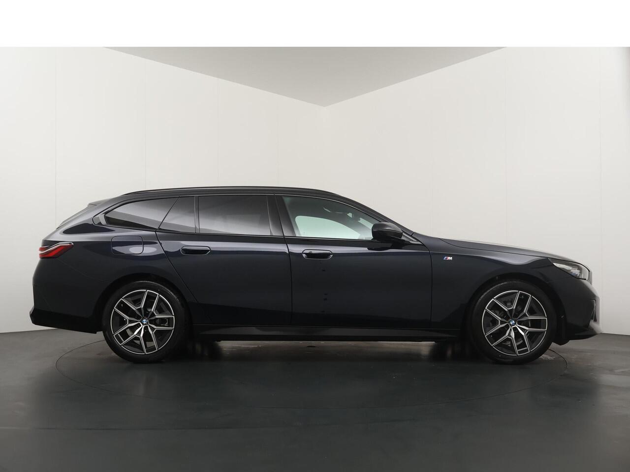 BMW 5-SERIE 520i Touring | M Sportpakket | Travel pack | Comfort Pack