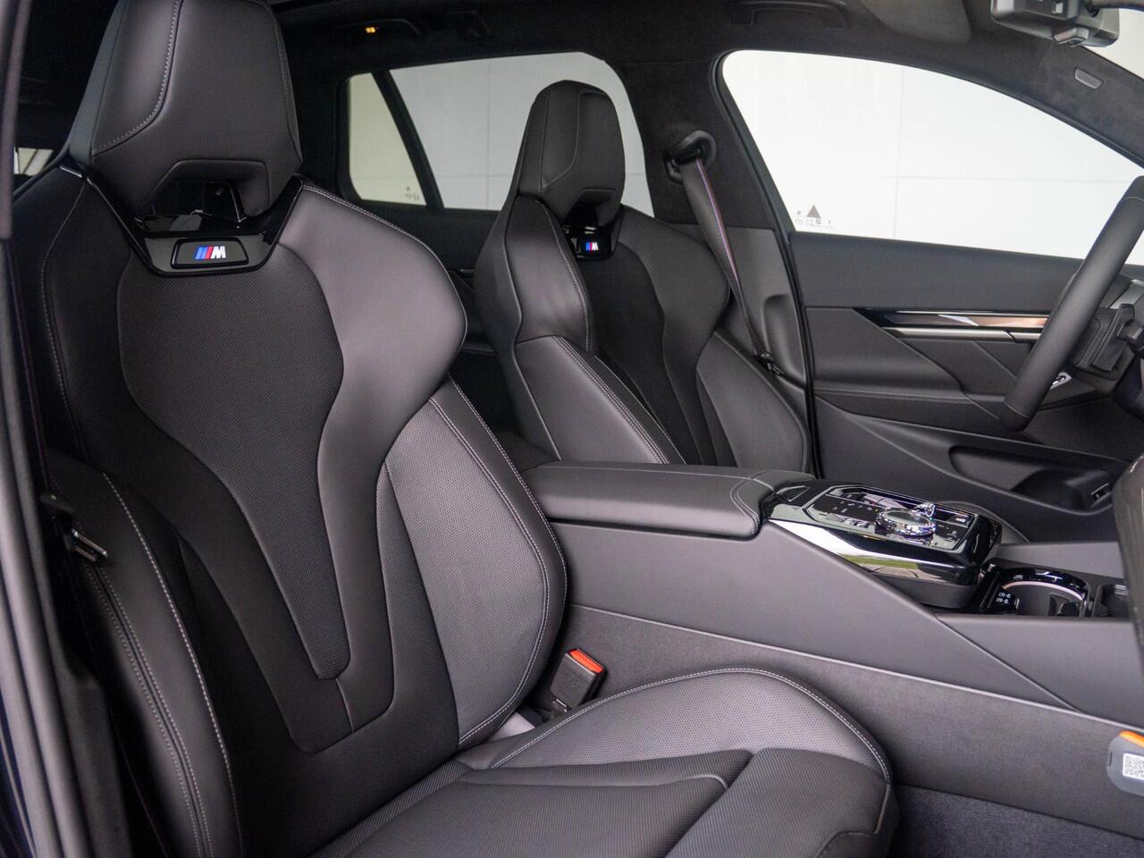 BMW 5-SERIE Touring 550e xDrive | M Sportpakket Pro | Innovation Pack | Verwarmd Stuurwiel | Comfort Access | Panoramadak | Stoelventilatie | Stoelverwarming | Bowers & Wilkins | Trekhaak