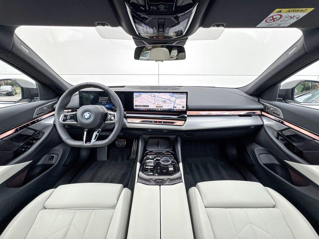 BMW 5-SERIE Touring 550e xDrive