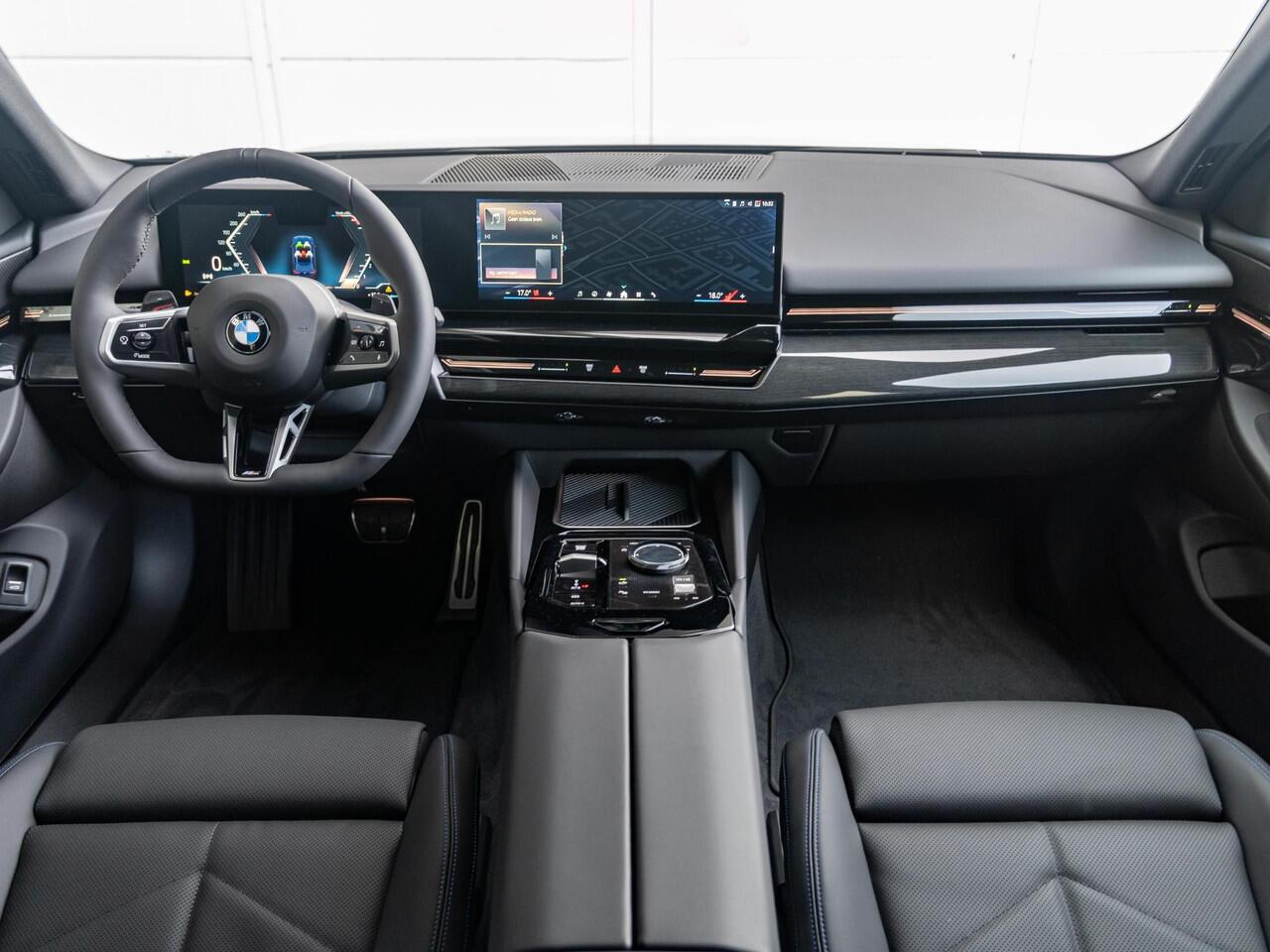 BMW 5-SERIE Touring 520i | M Sport Package | M Sport Package Pro | Travel Package