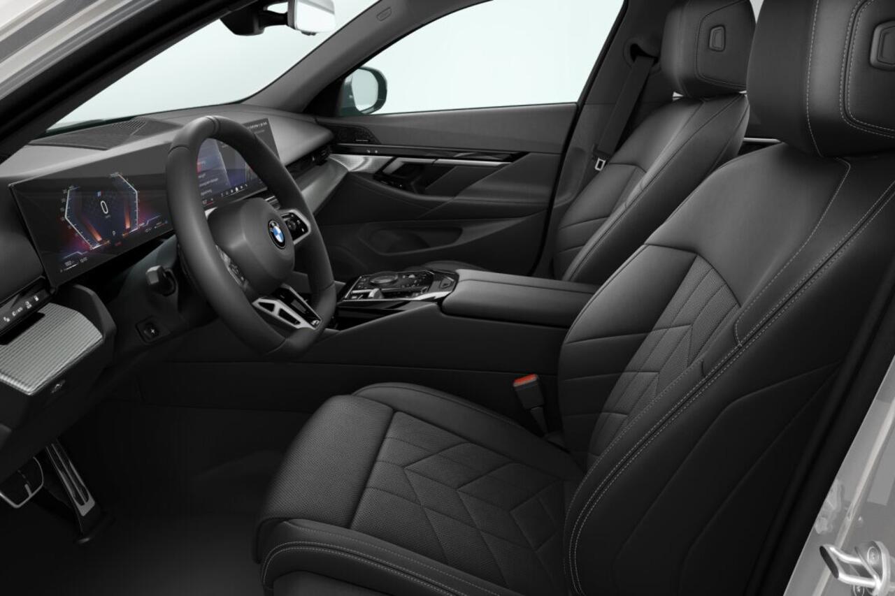 BMW 5-SERIE Sedan 520i | M Sportpakket | Travel Pack | Comfort Pack