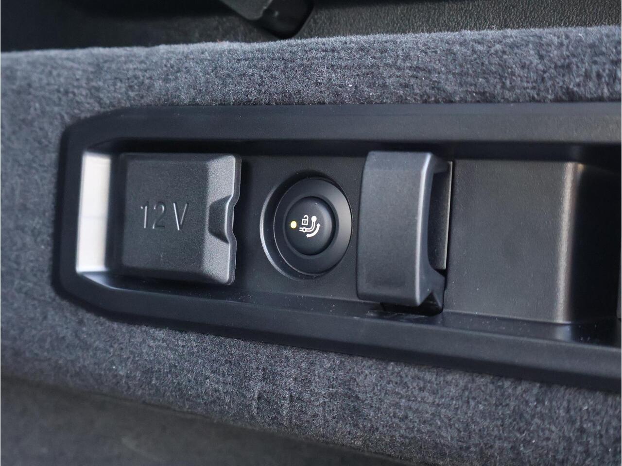 BMW 5-SERIE Touring 530e M Sportpakket Pro/ Stuurwiel verwarmd/ Comfort Access/ Elektrische Trekhaak/ panoramadak/ Stoelventilatie voorstellen/ Bowers & Wilkins / Ekris Selection