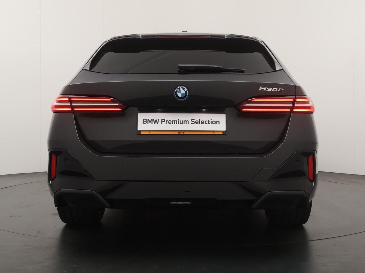 BMW 5-SERIE Touring 530e | M Sportpakket | Trekhaak | Ekris Selection