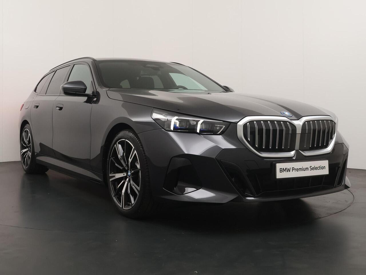 BMW 5-SERIE Touring 530e | M Sportpakket | Trekhaak | Ekris Selection