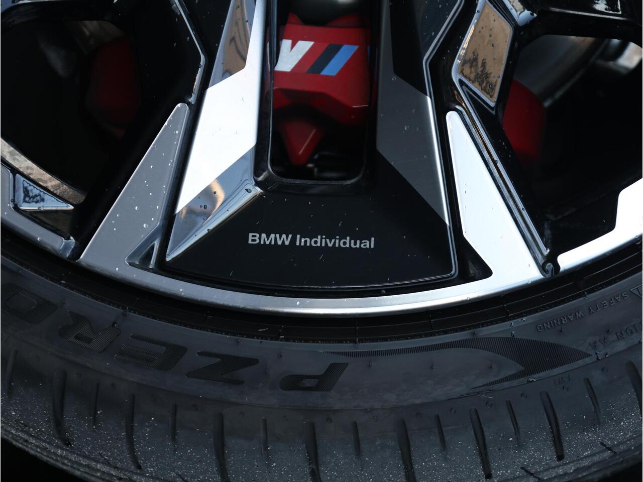 BMW 5-SERIE 530e M Sport Edition M Sportpakket Pro - Elektrische Trekhaak - Panoramadak - Stoelventilatie - B&W - Driving Assistant Professional | Ekris Selection