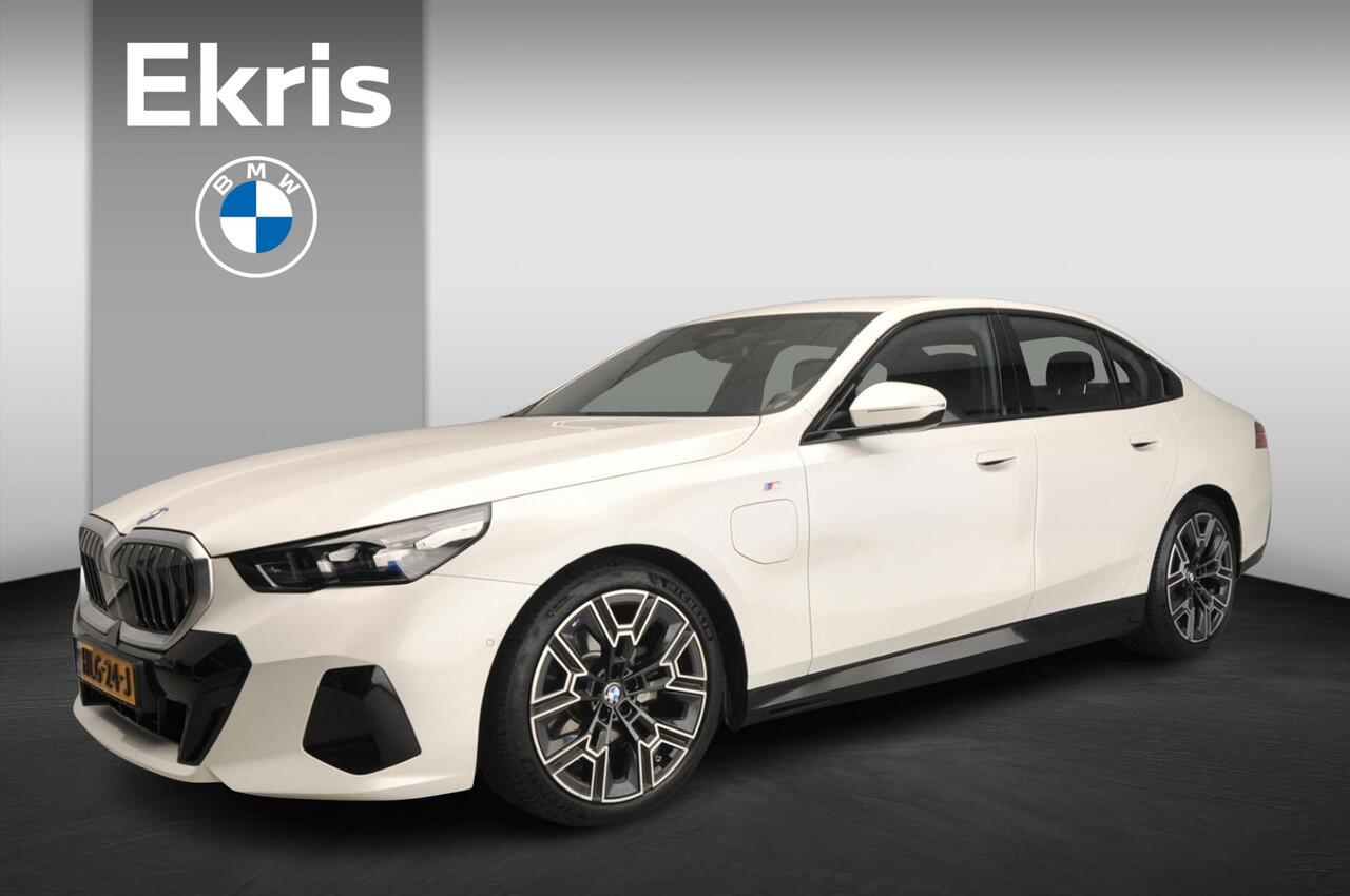 BMW 5-SERIE Sedan 530e | M-Sportpakket | LED | Navigatie | Sportstoelen | Stoelverwarming | DAB | Harman-kardon sound | Alu 20 inch
