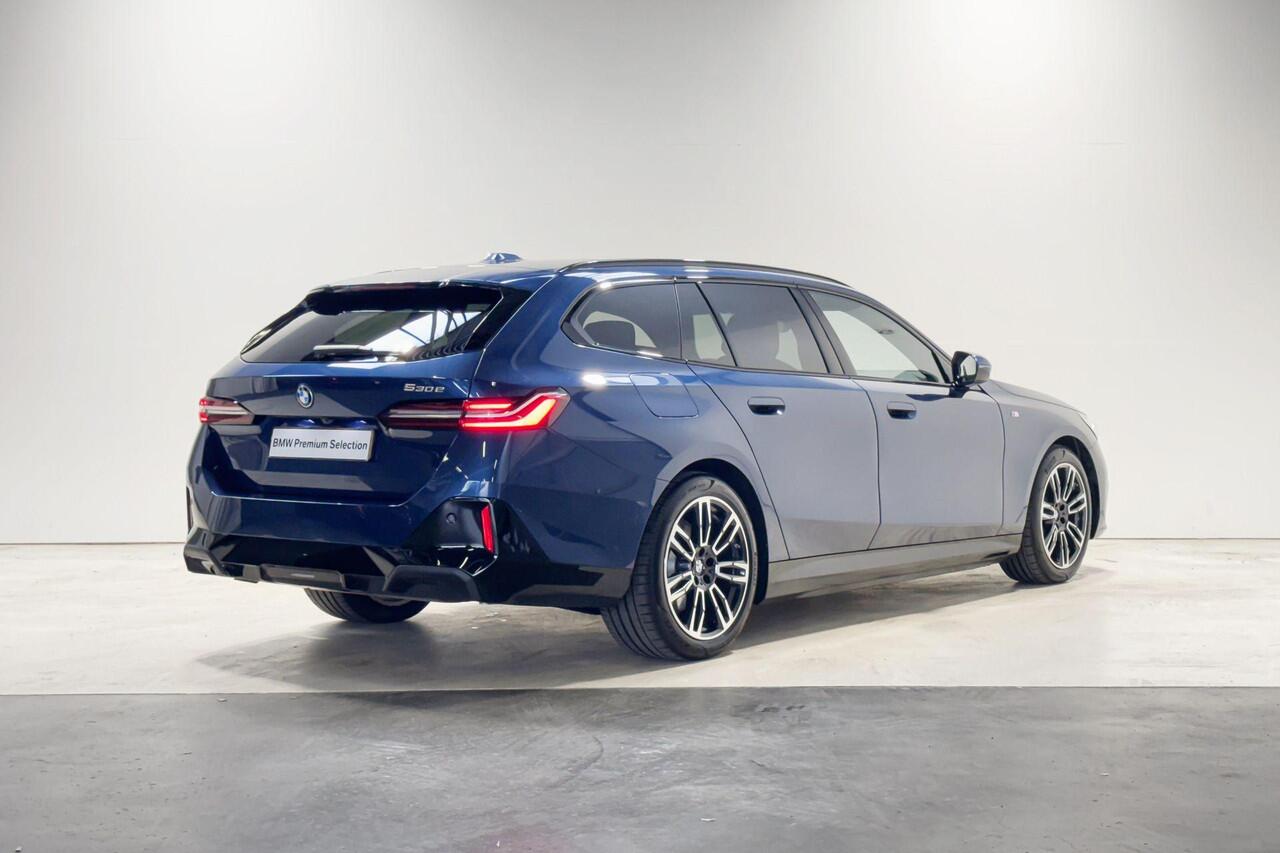 BMW 5-SERIE Touring 530e M Sport Edition
