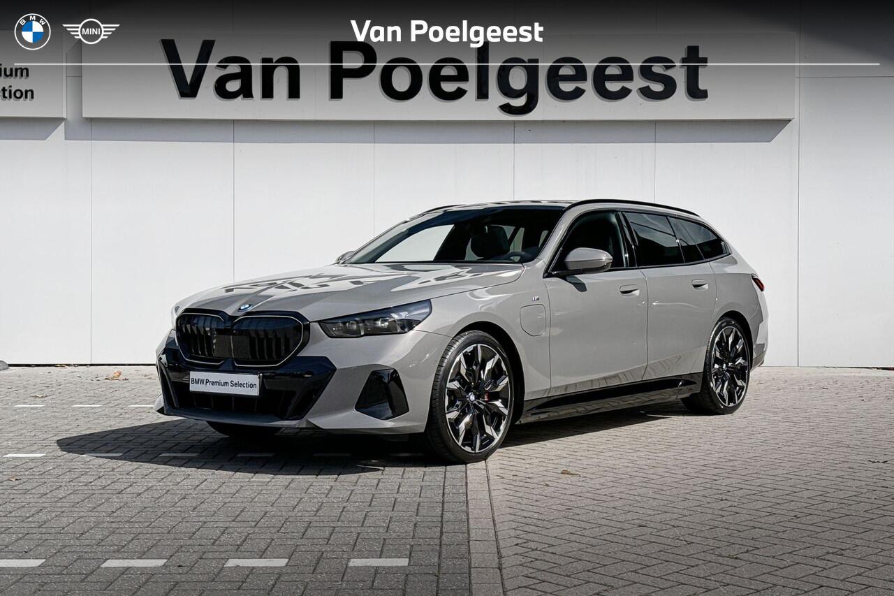 BMW 5-SERIE Touring 530e M Sport Edition | M Sport Pro | Innovation Pack | Travel Pack | Comfort Pack | Trekhaak