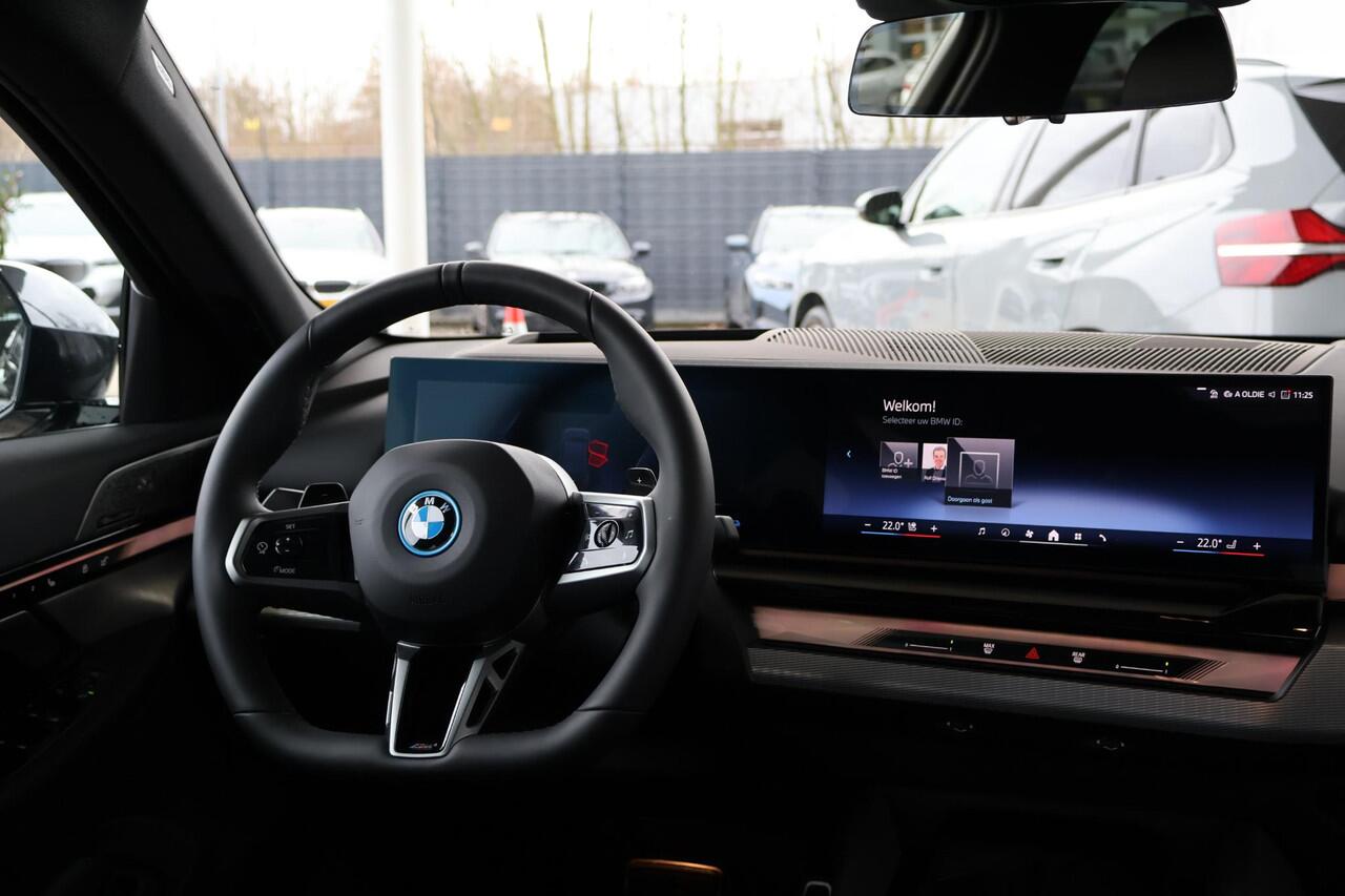 BMW 5-SERIE 530e Sedan | M Sport Edition | M Sportpakket Pro | Equipment Pack Pro | Travel Pack | Comfort Pack | Ekris Selection