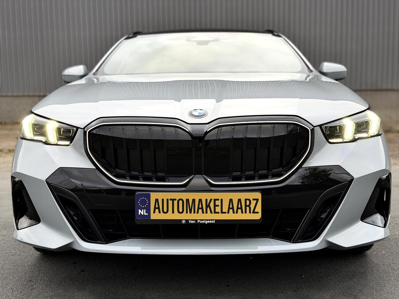 BMW 5-SERIE Touring 520i M Sport Pro Brooklyn 21" H&K PANO LASER