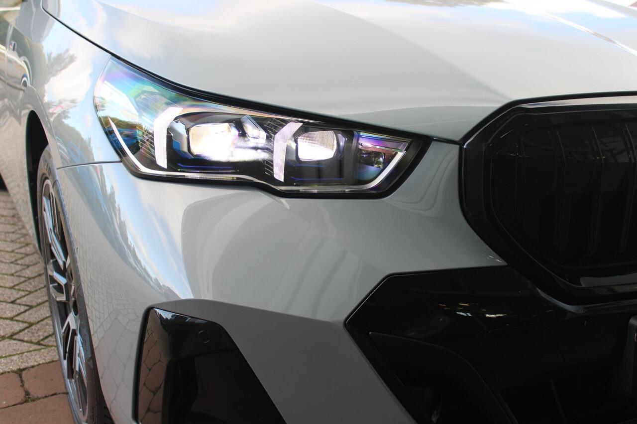 BMW 5-SERIE Touring 520i M-SPORT | PANORAMA DAK | TREKHAAK ELEKTRISCH WEGKLAPBAAR | HARMAN KARDON AUDIO SYSTEM | SHADOW LINE PAKKET | ELEKTRISCH VERSTELBARE VOORSTOELEN MET GEHEUGENFUNCTIE | STOEL VENTILATIE VOOR | STOEL VERWARMING VOOR + ACHTER | 360° CAMERA | DRAAD