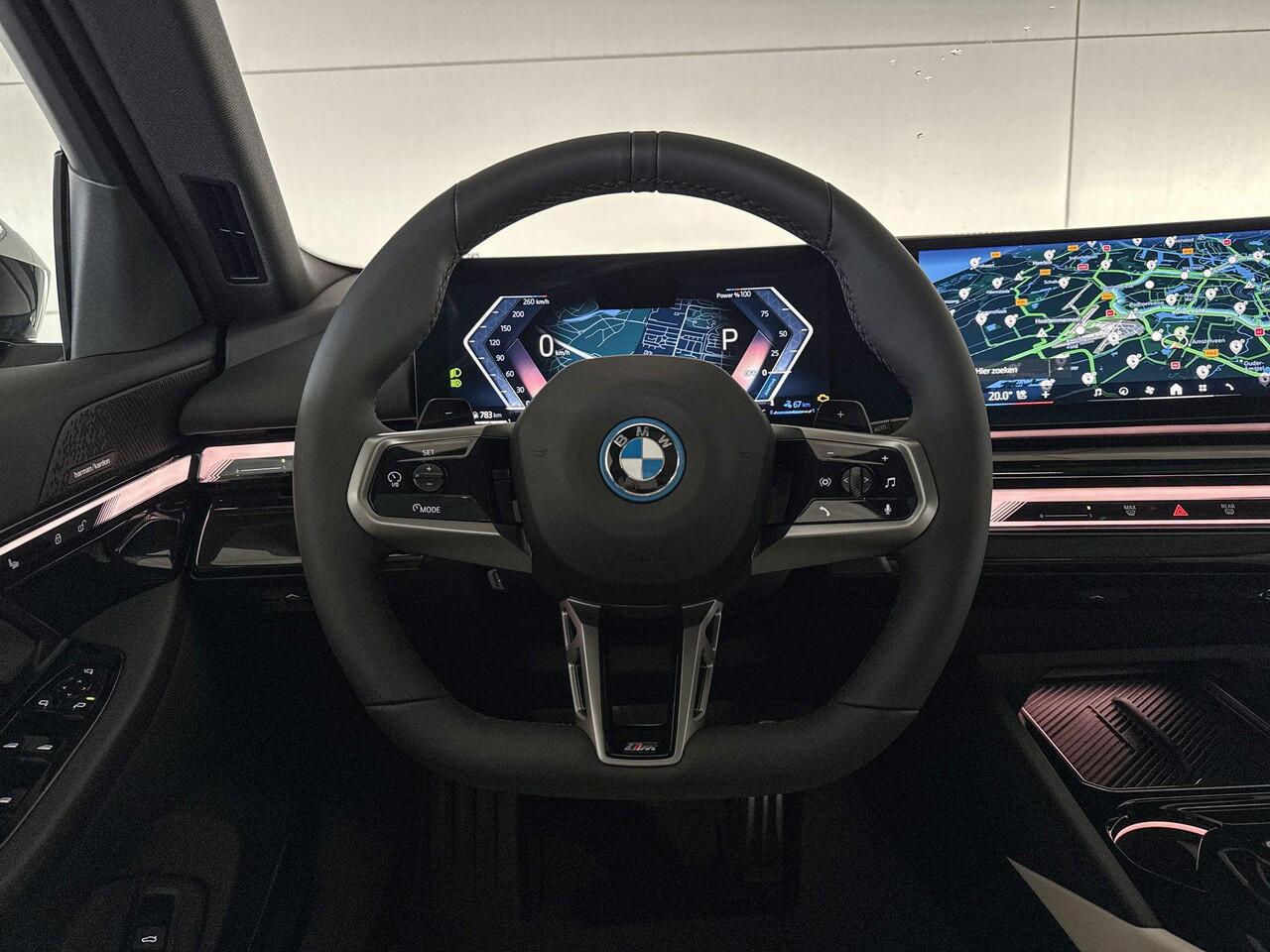 BMW 5-SERIE Touring 530e | M Sportpakket Pro | Travel Pack | Comfort Pack | Trekhaak