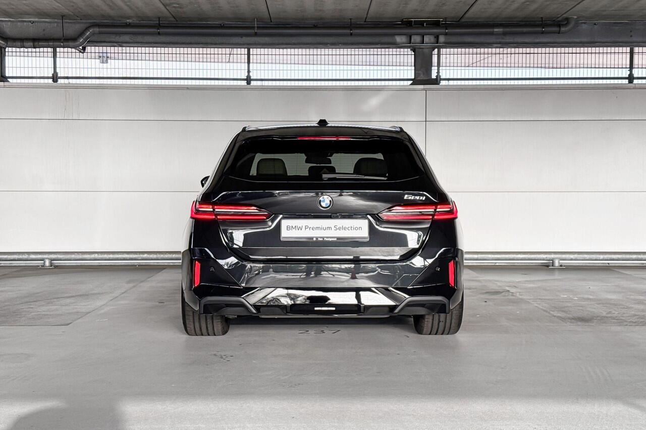 BMW 5-SERIE Touring 520i | M Sportpakket Pro | Innovation Pack | Travel Pack | Comfort Pack | Trekhaak