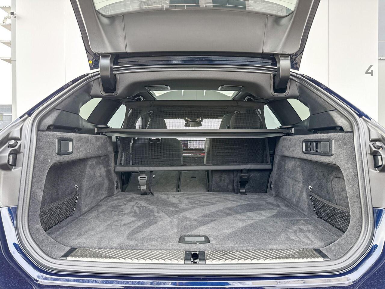 BMW 5-SERIE Touring 550e xDrive M-Sport Pro / Bowers en Wilkins Audio / Carbon interieurlijst / 21 inch LM Velgen / M-Stoelen / Driving Assistant Plus / Panoramadak / Parking Assistant Plus