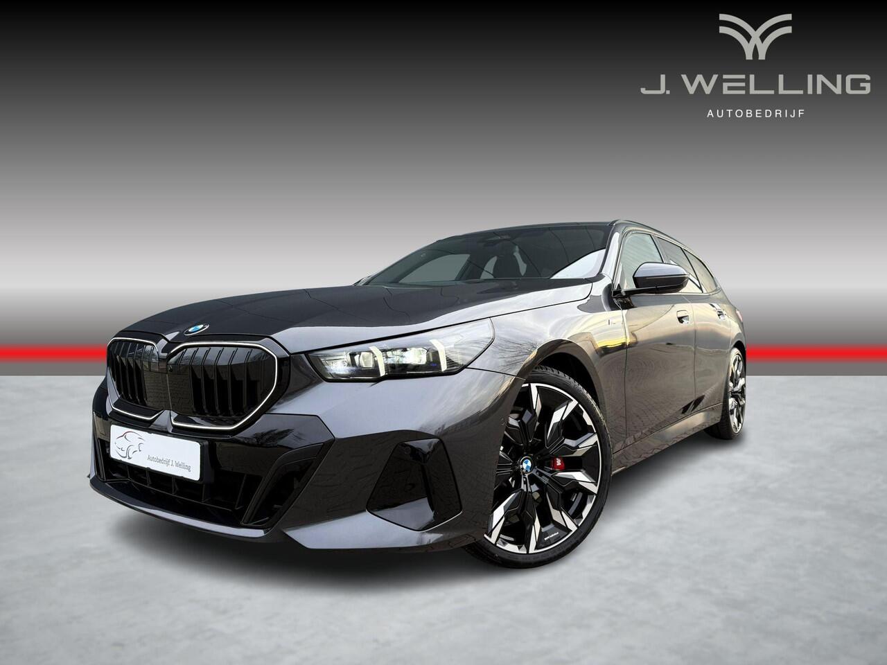 BMW 5-SERIE Touring 520i Pano / B&W / tr.hk / 21 inch / HUD