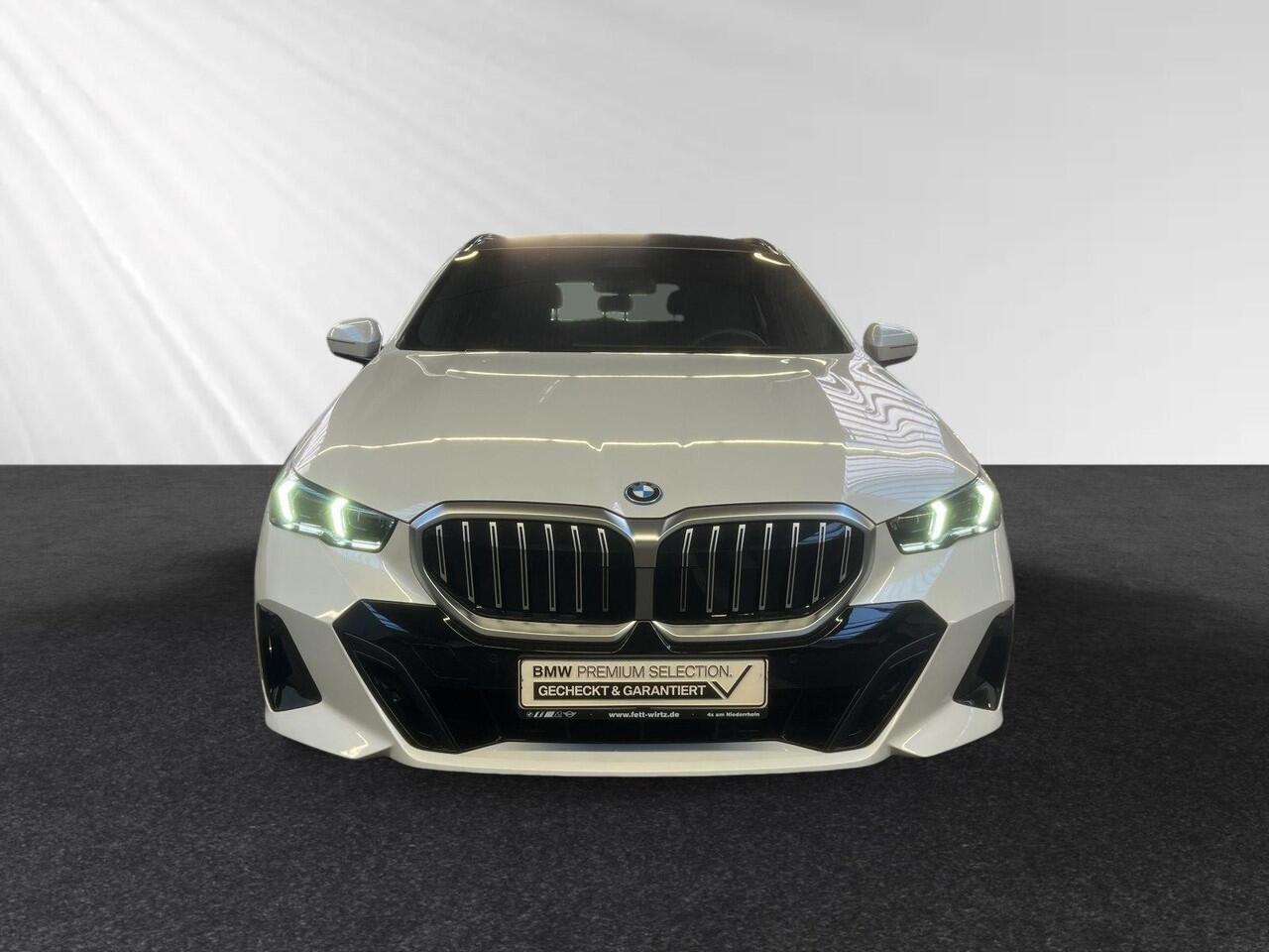 BMW 5-SERIE Touring 530e M Sport Edition