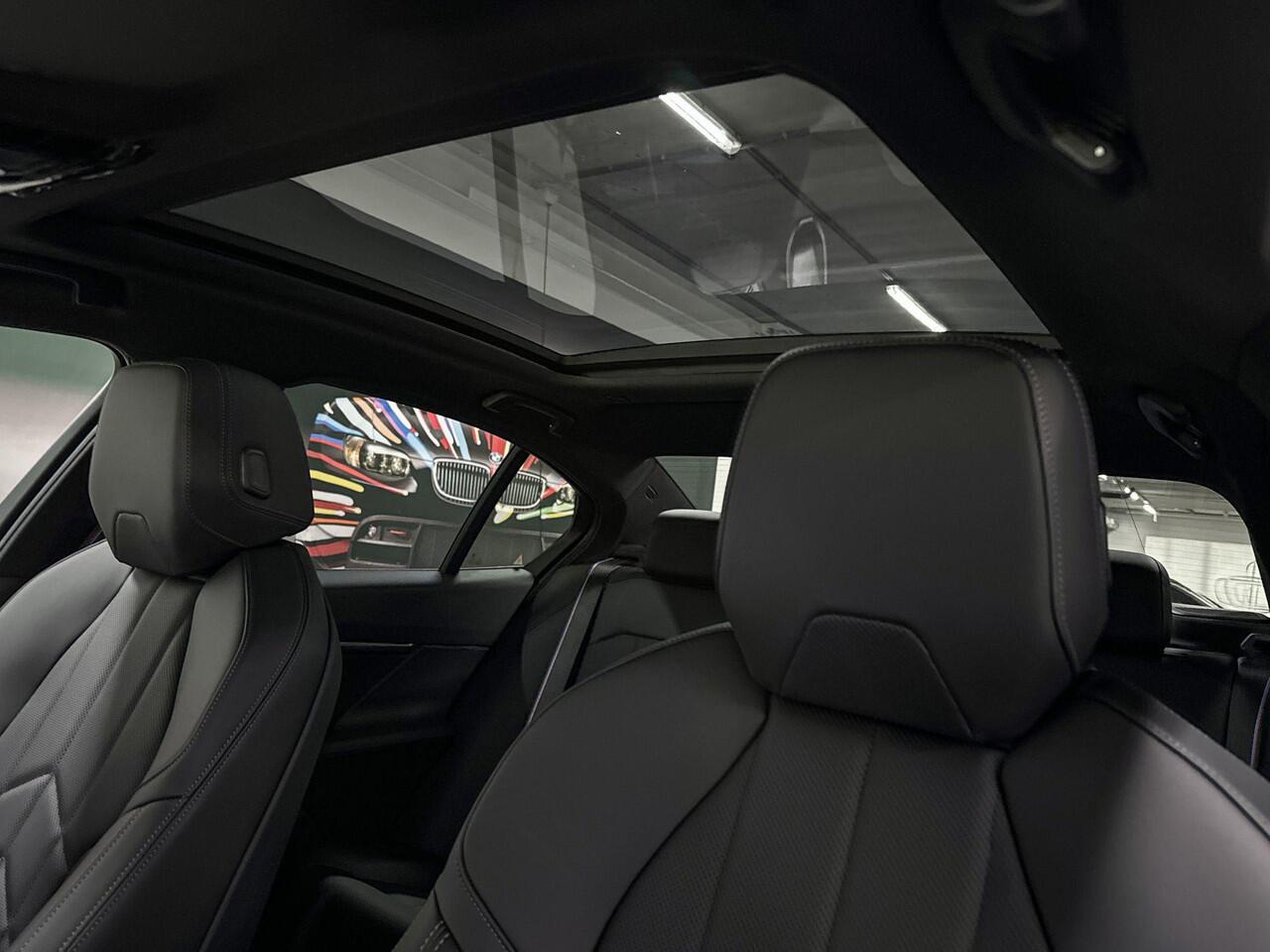 BMW 5-SERIE Sedan 530e | M-Sport Pro | Travel Pack | Innovation pack | Comfort Pack | Driving Assistant Plus | Bowers&Wilkins | Panoramadak | Comfort Access | Trekhaak