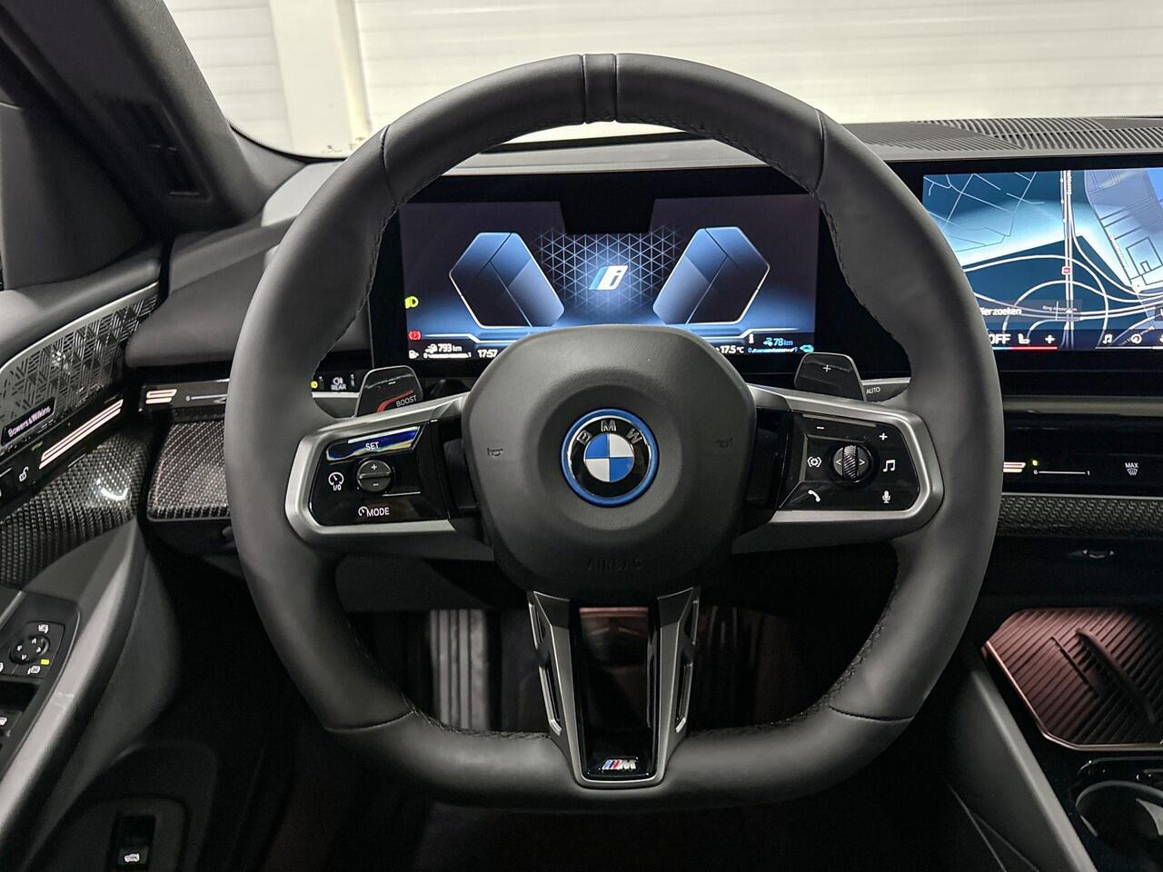 BMW 5-SERIE Sedan 530e | M-Sport Pro | Travel Pack | Innovation pack | Comfort Pack | Driving Assistant Plus | Bowers&Wilkins | Panoramadak | Comfort Access | Trekhaak