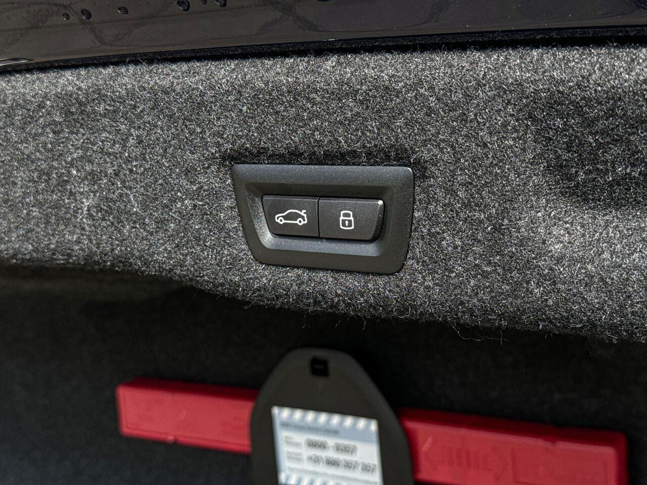 BMW 5-SERIE Sedan 550e xDrive M Sportpakket Pro / Innovation Pack / Travel Pack / Comfort Pack