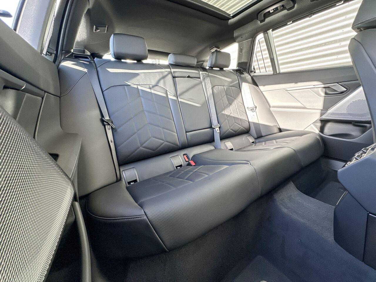 BMW 5-SERIE Touring 530e M Sportpakket / Travel Pack / Comfort Pack