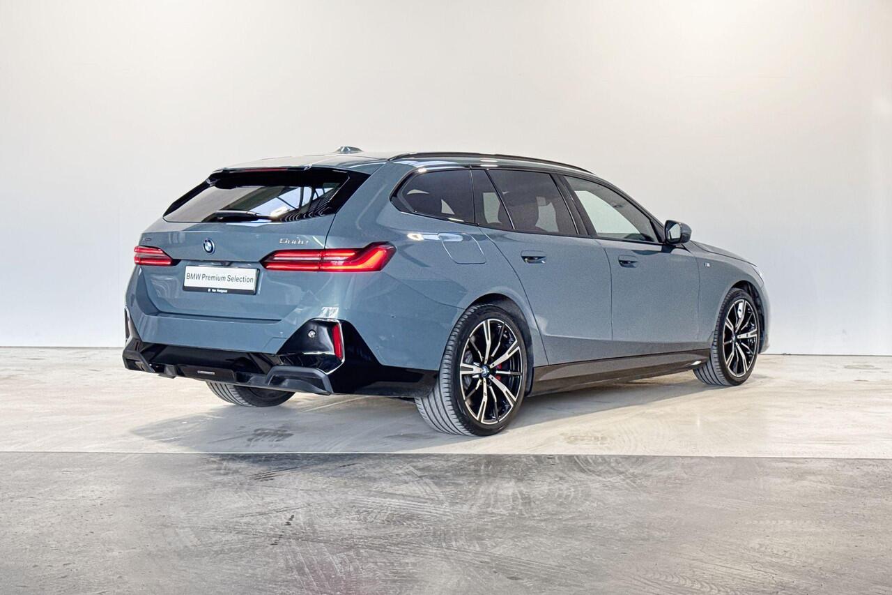 BMW 5-SERIE Touring 550e xDrive Innovation Pack M Sportpakket Pro Aut.