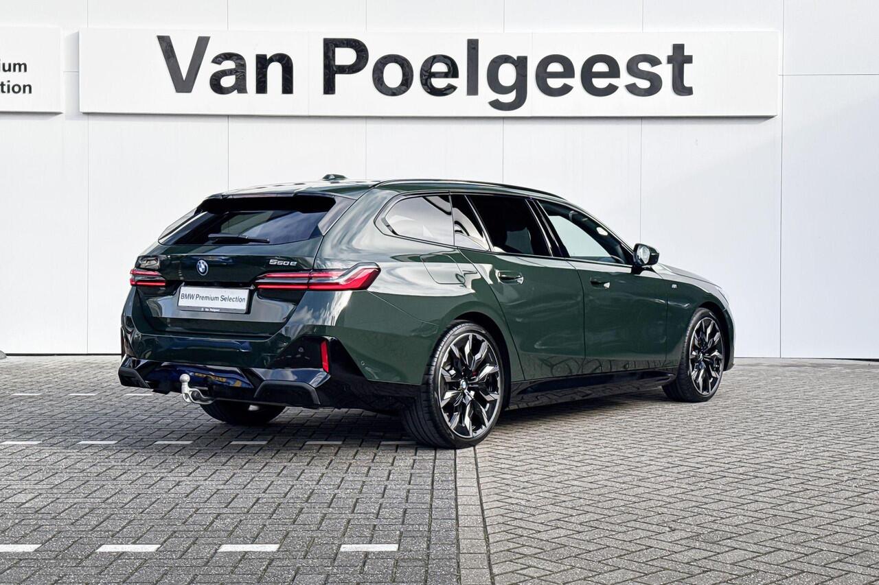 BMW 5-SERIE Touring 550e xDrive | Innovation Pack | M Sport | Panoramadak | Bowers & Wilkins