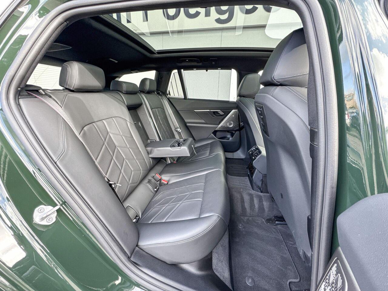 BMW 5-SERIE Touring 550e xDrive | Innovation Pack | M Sport | Panoramadak | Bowers & Wilkins