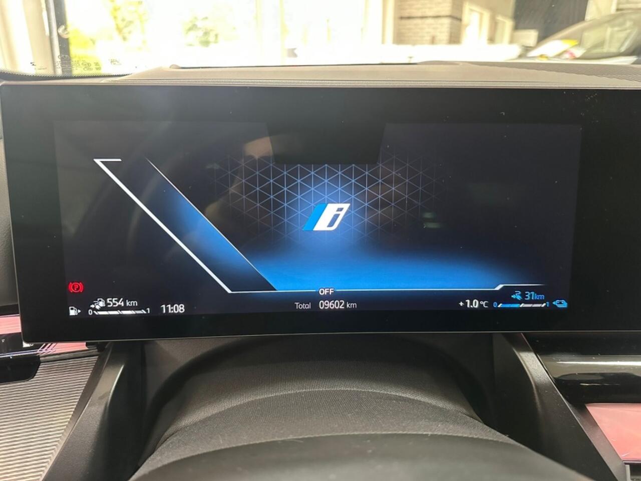 BMW 5-SERIE 530e M Sport Panorama Dak Navigatie Multimedia NL Auto NAP