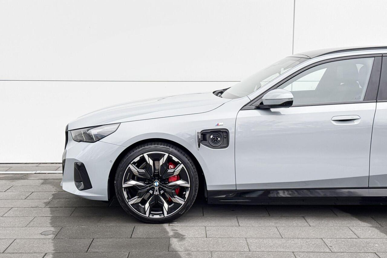 BMW 5-SERIE Touring 550e xDrive