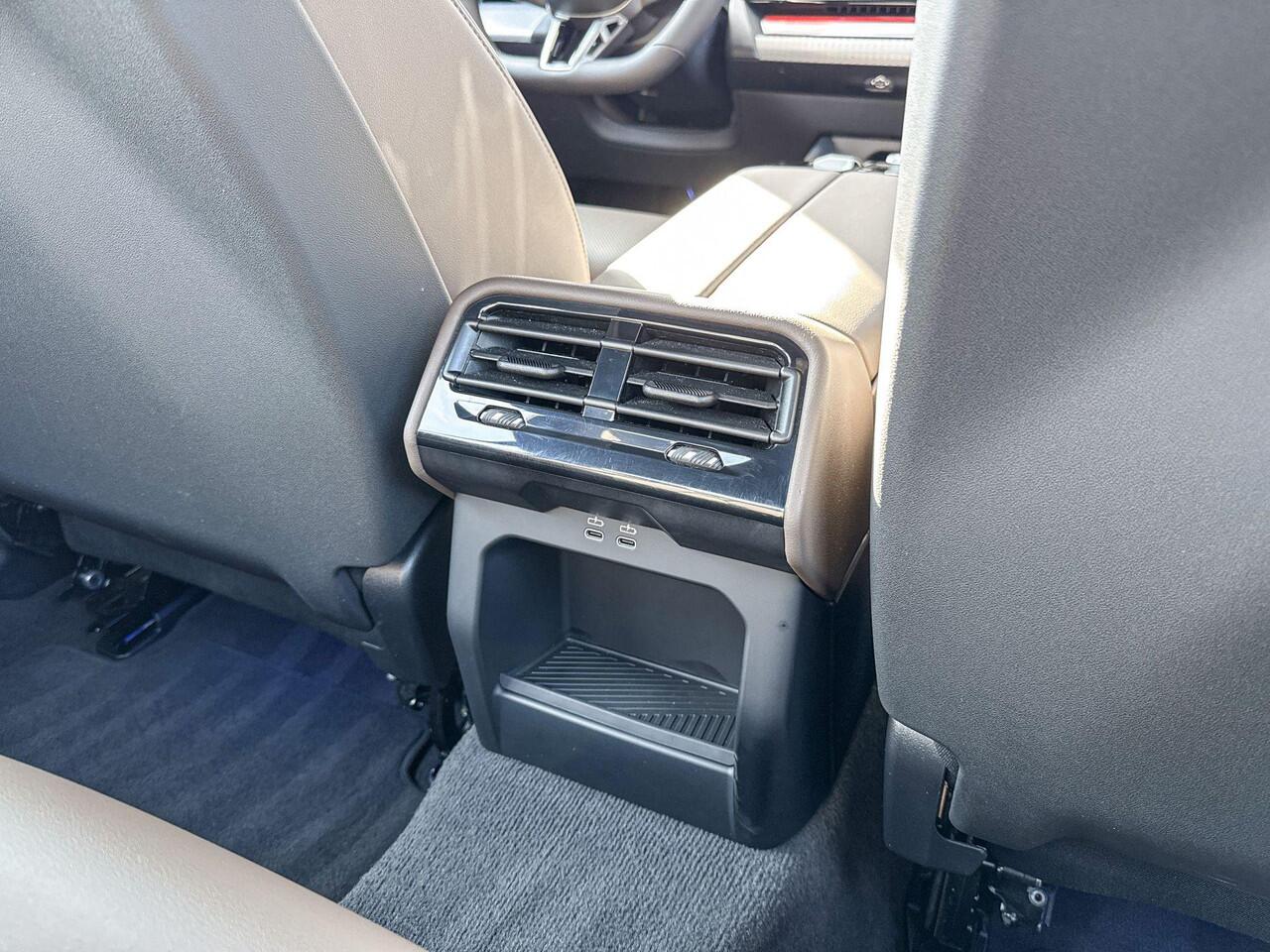 BMW 5-SERIE Sedan 530e M Sport Edition Harman-Kardon / Driving Assistant Plus / Adaptief LED / Parking Assistant / 19 Inch