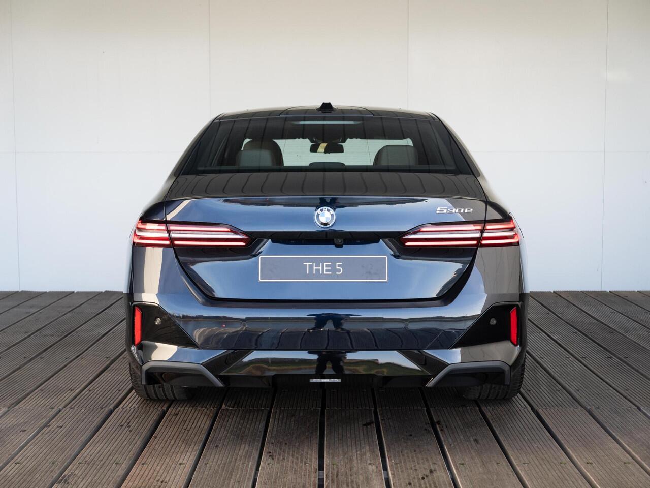 BMW 5-SERIE 530e Sedan | M Sport Edition | M Sportpakket | Innovation Pack | Travel Pack | Comfort Pack