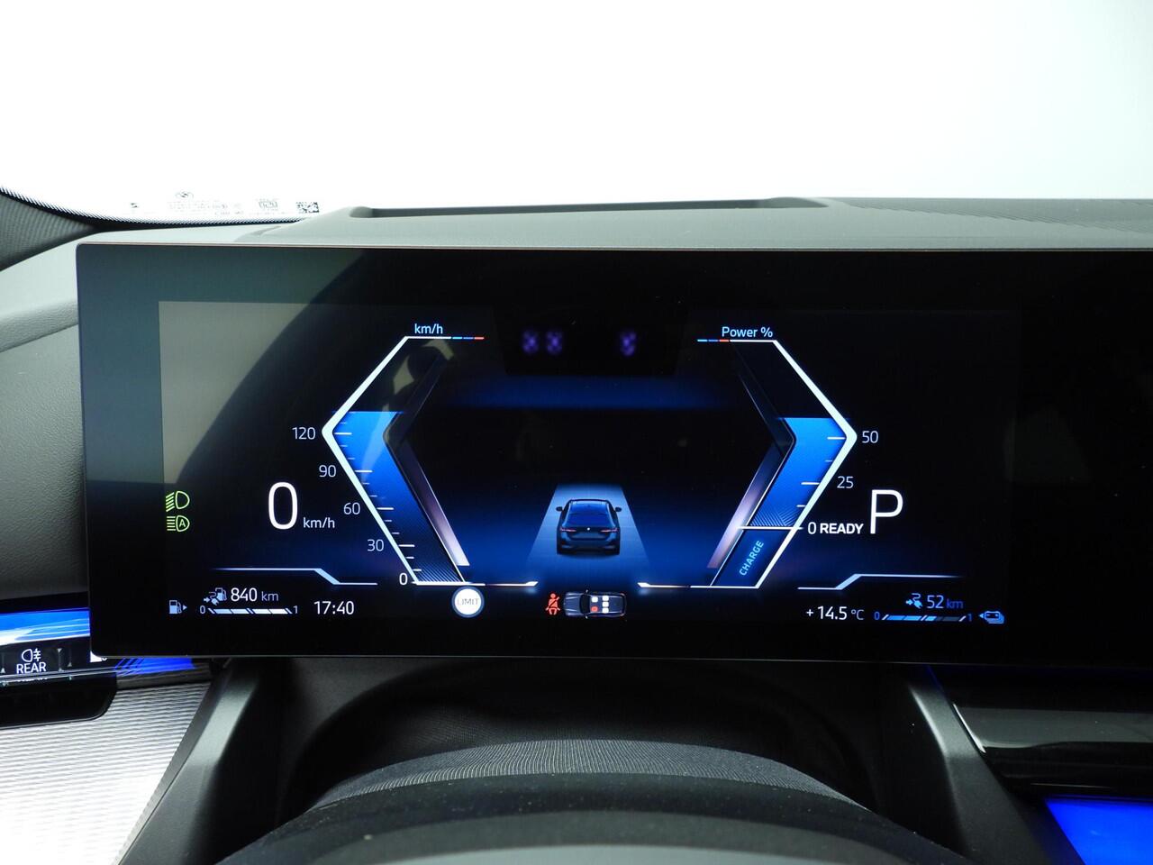 BMW 5-SERIE Touring 530e | M Sportpakket Pro | Individual Lak | Innovation Pack | Comfort Pack | Travel Pack | Trekhaak