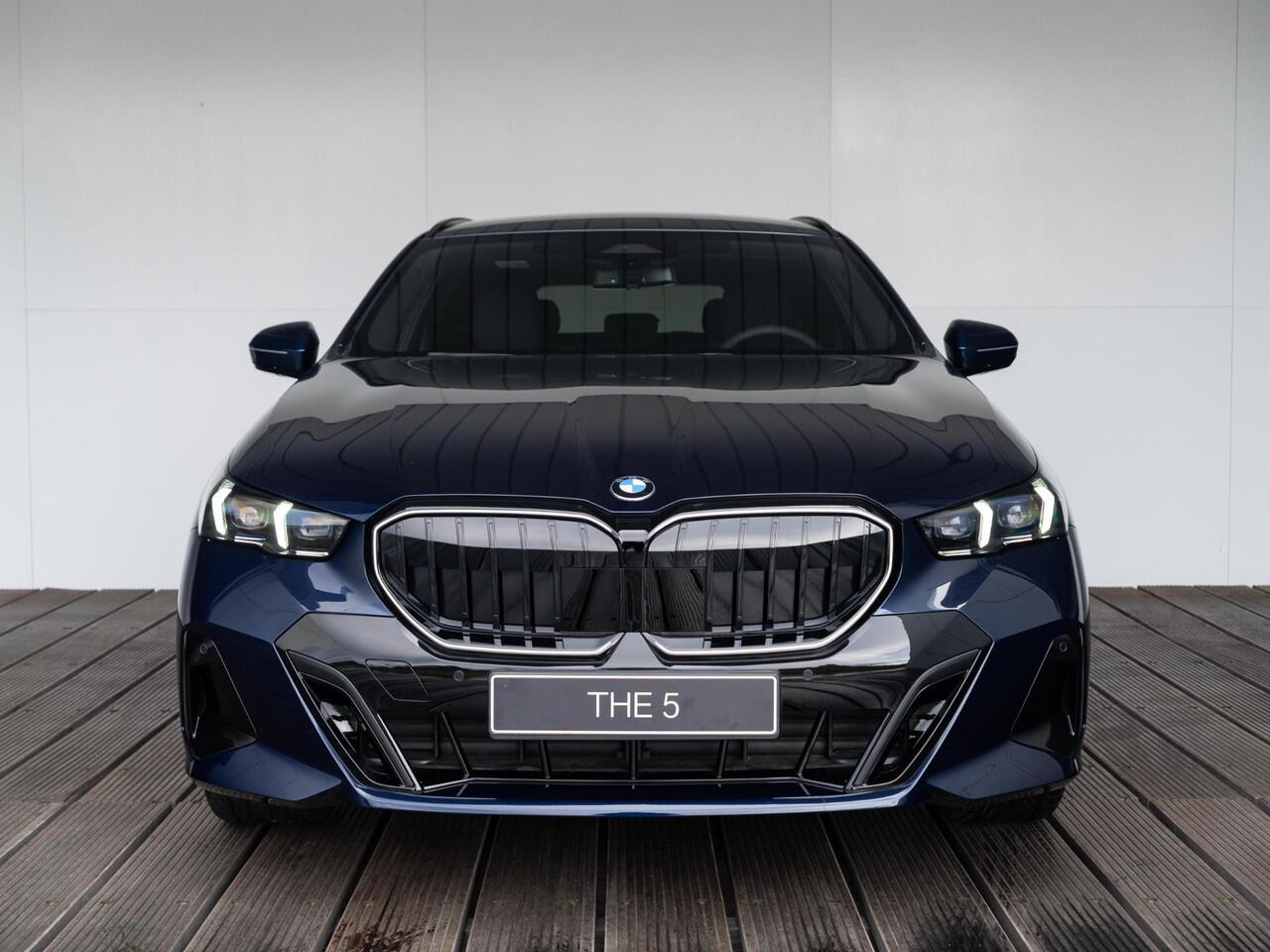 BMW 5-SERIE Touring 520i | M Sport Package | M Sport Package Pro | Travel Package | Showroom Selection